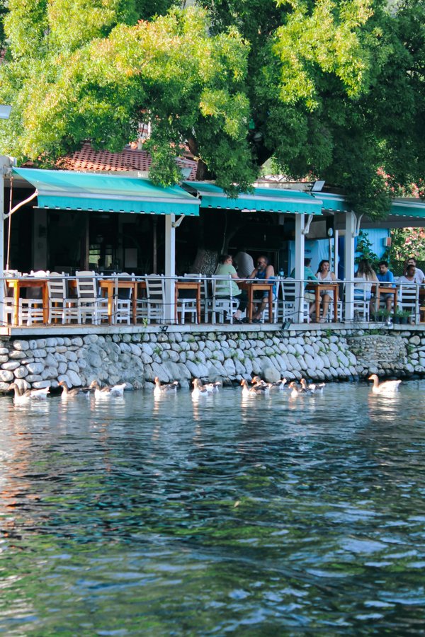 Bateau bellona : restaurant et lieu d'événements insolites